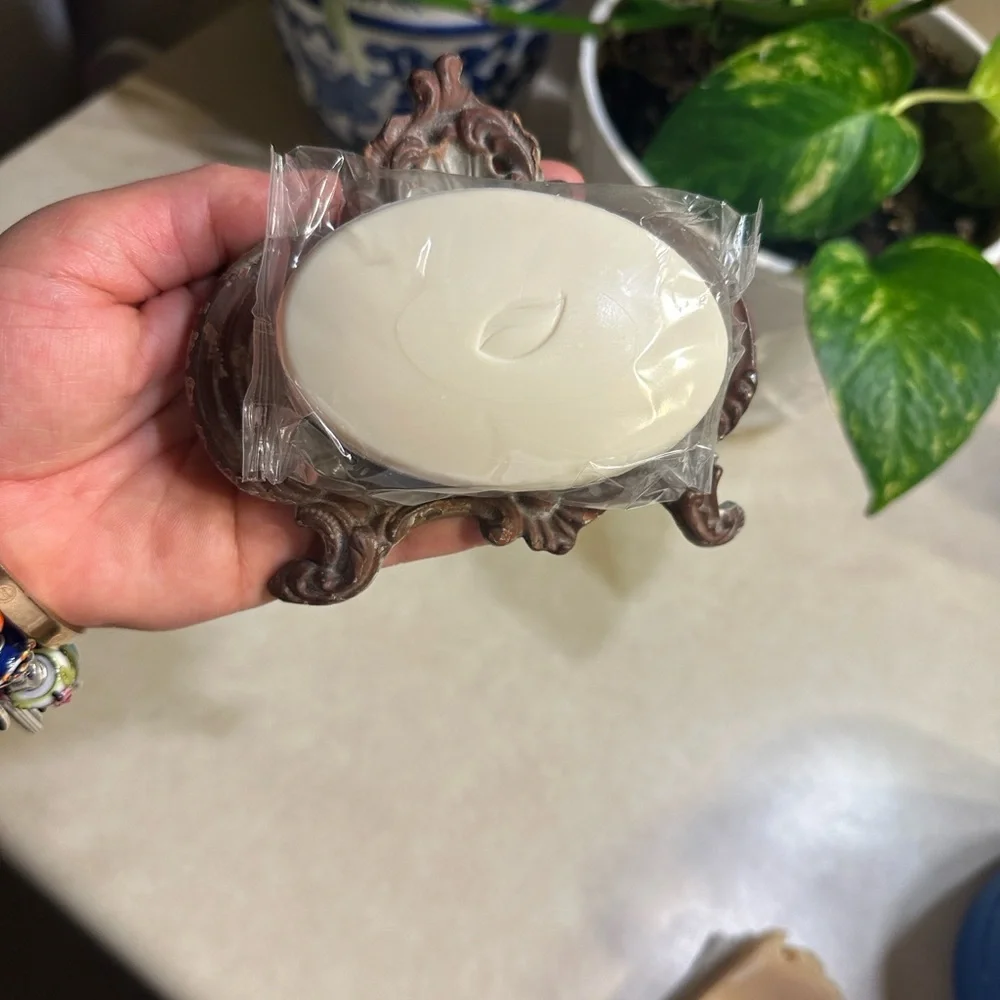 Vintage Elegant Bathroom Vanity jewelry dish